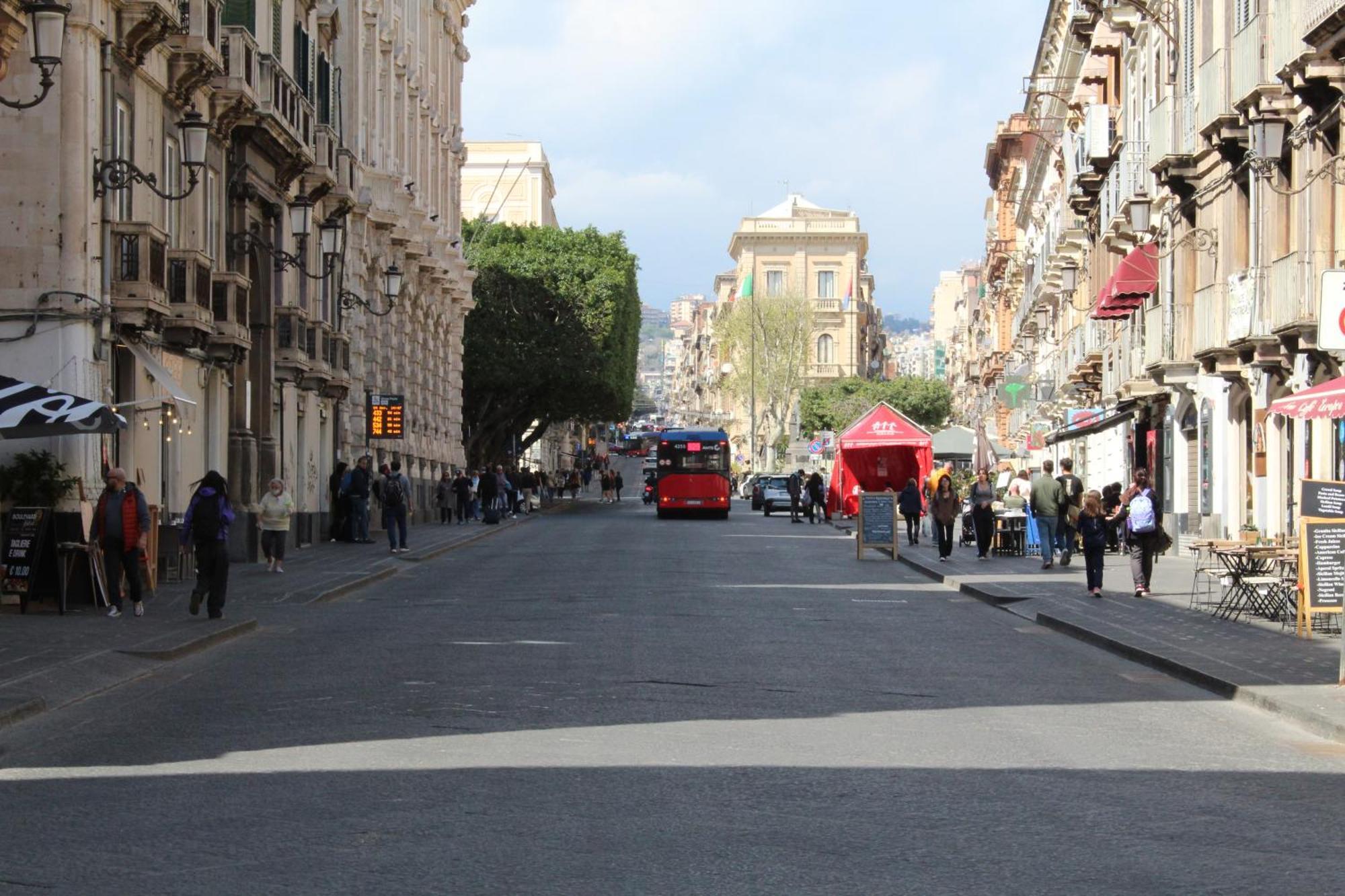 Monahouse - Elegance And Comfort On Via Etnea In The Heart Of - Sicily *