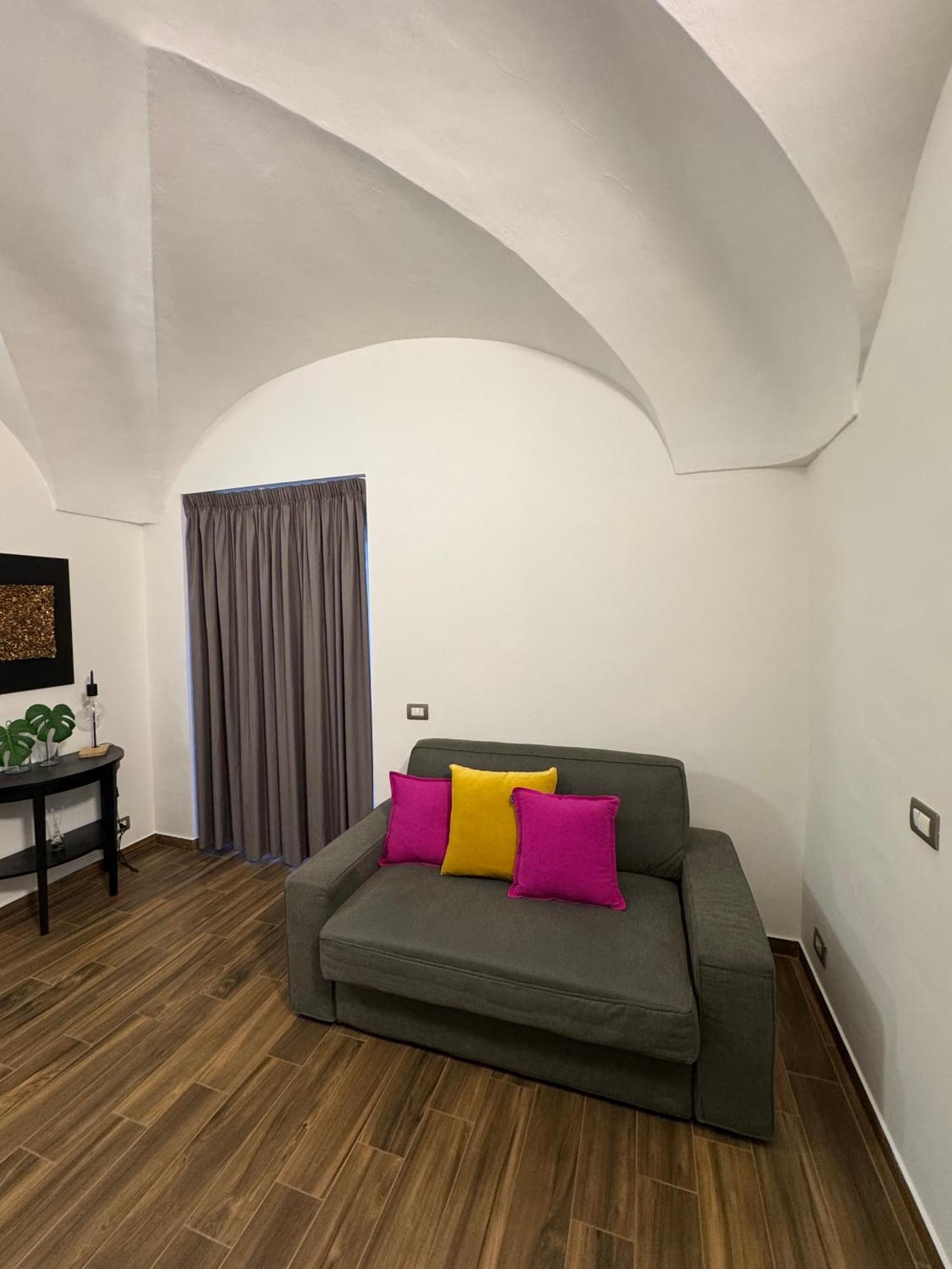 Monahouse - Eleganza Comfort Su Via Etnea Nel Cuore Di